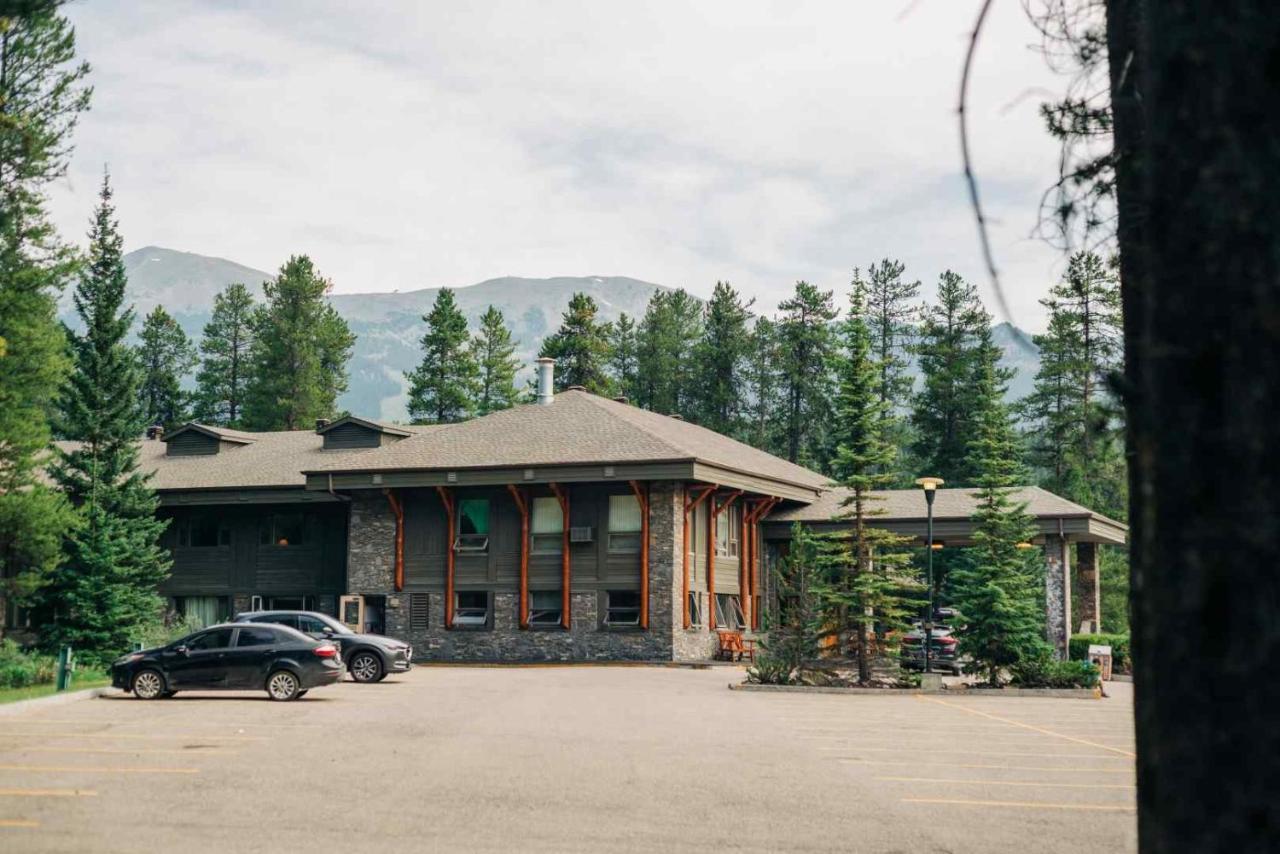 Mountaineer Hotel