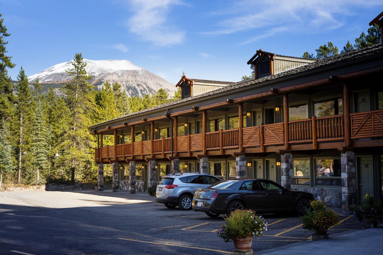 Mountaineer Hotel 3*