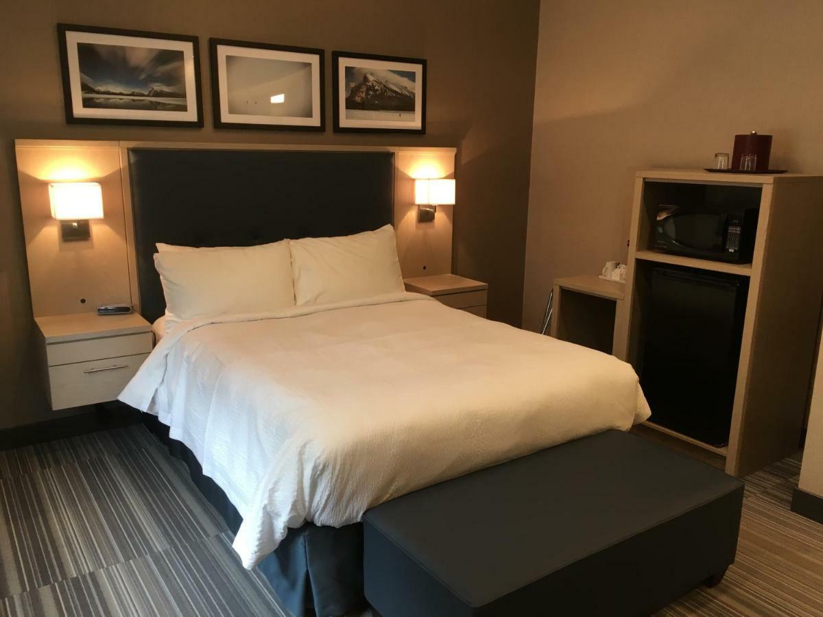 Mountaineer Hotel