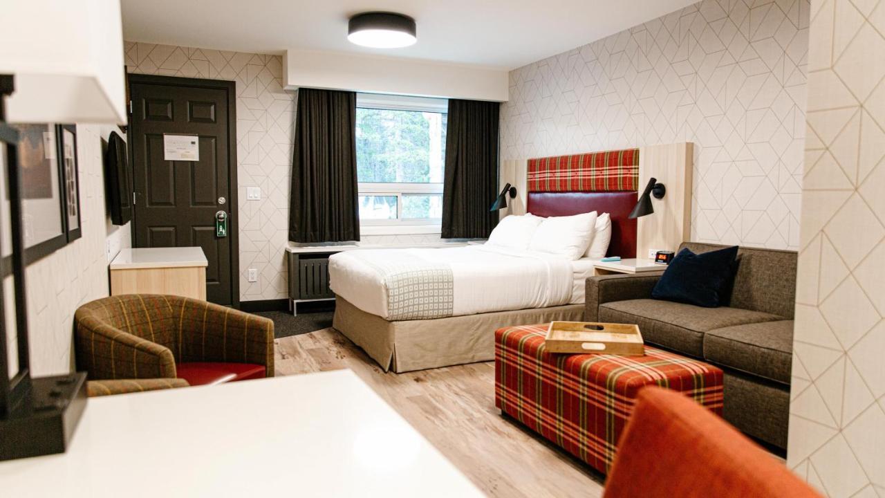 Mountaineer Hotel 3*